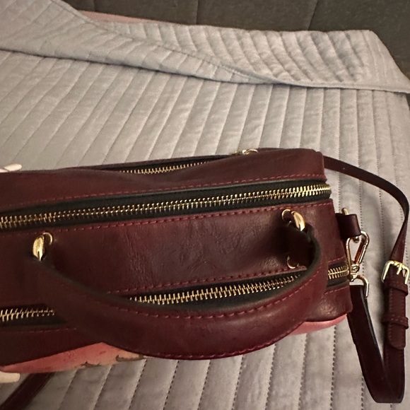 Cross Body, handbag, sunflowers, butterfly, burgundy - Picture 2 of 8